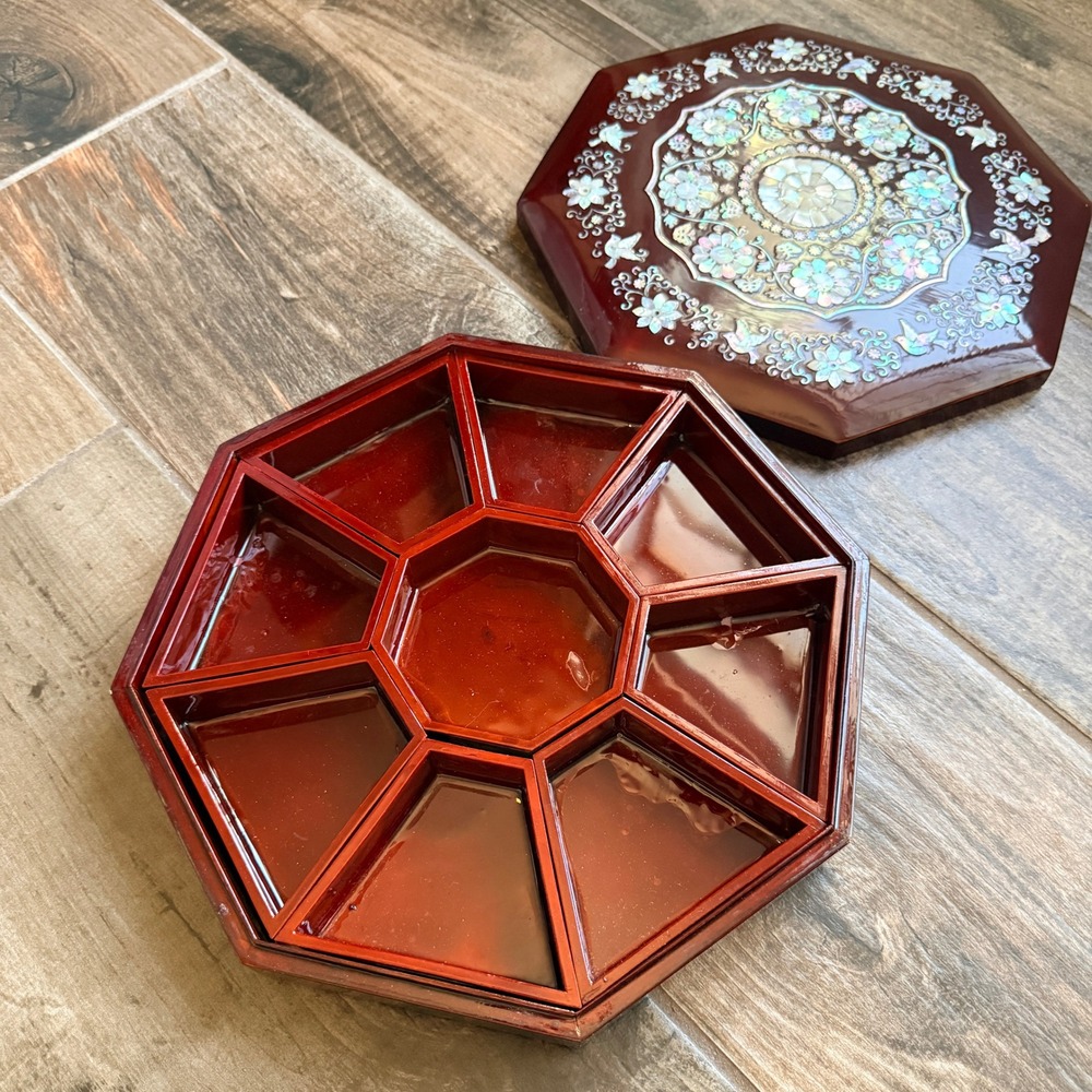 Vintage Mother of Pearl Inlay Dove Flower 12" Octagonal Lacquered Wooden Box - Picture 4 of 9
